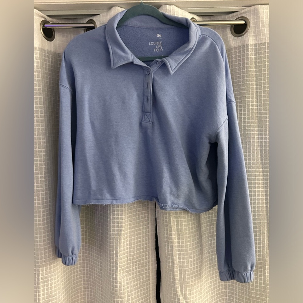 Kohls blue sweatshirt with collar
